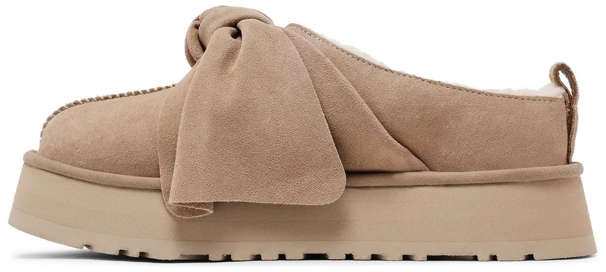 UGG Platform Slip-On Bow Slipper Sand (Womens)