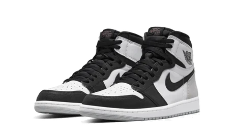 Air Jordan 1 Retro High OG Bleached Coral