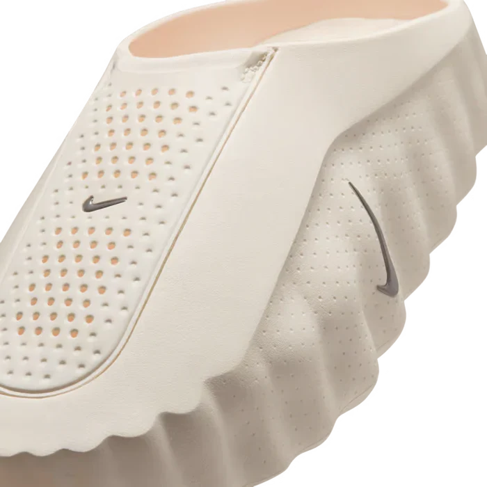 Nike Mind 001 Slide Sail (Women's)