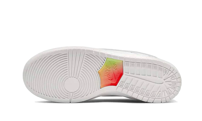 Nike SB Dunk Low Pro Be True
- DR4876-100