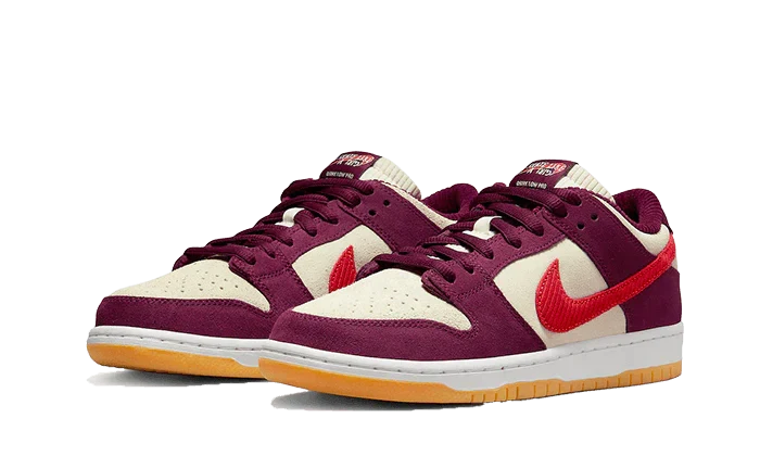 Skate Like a Girl x Nike SB Dunk Low Barely Rose