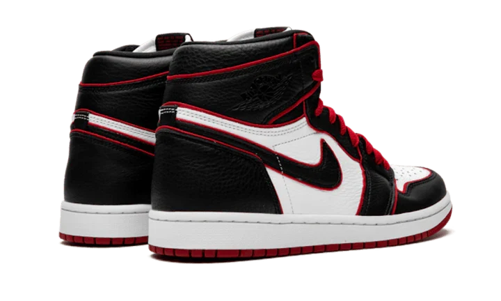 Air Jordan 1 Retro High Bloodline
- 555088-062
