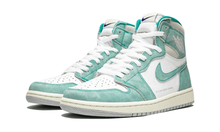 Air Jordan 1 Retro High Turbo Green
- 555088-311