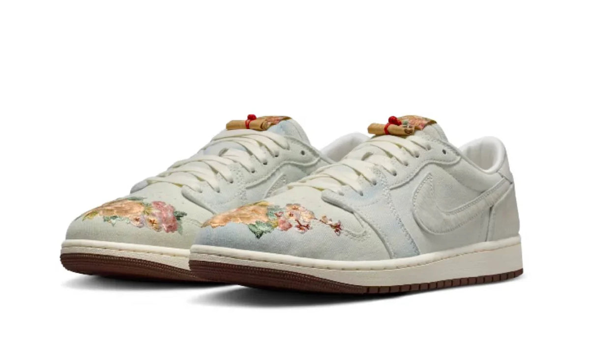 Air Jordan 1 Retro Low OG Football Grey Sail Light Chocolate