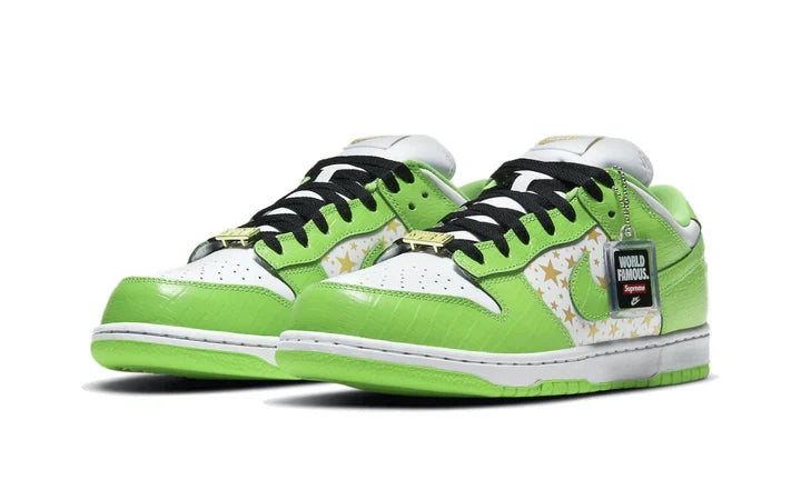 Nike SB Dunk Low Supreme Stars Mean Green
- DH3228-101