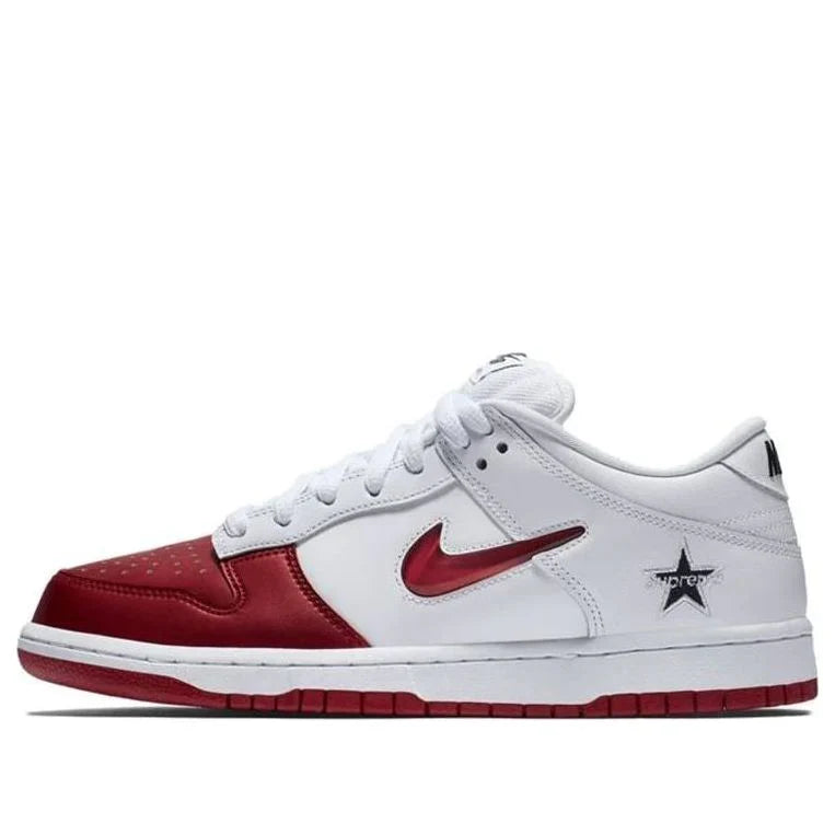Nike SB Dunk Low Supreme Jewel Swoosh Red
- CK3480-600