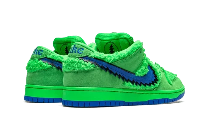 Nike SB Dunk Low Grateful Dead Bears Green
- CJ5378-300