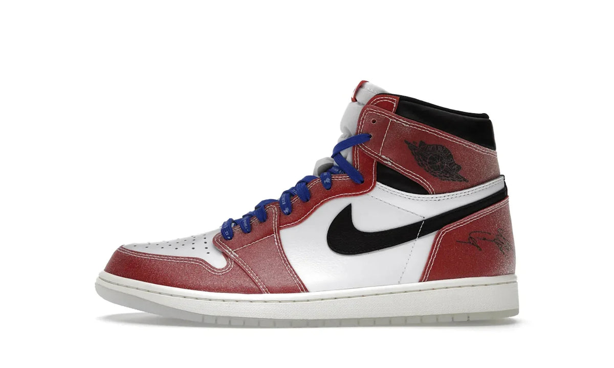 Air Jordan 1 Retro High Trophy Room Chicago (Friends and Family) (W/ Blue Laces)
- DA2728-100