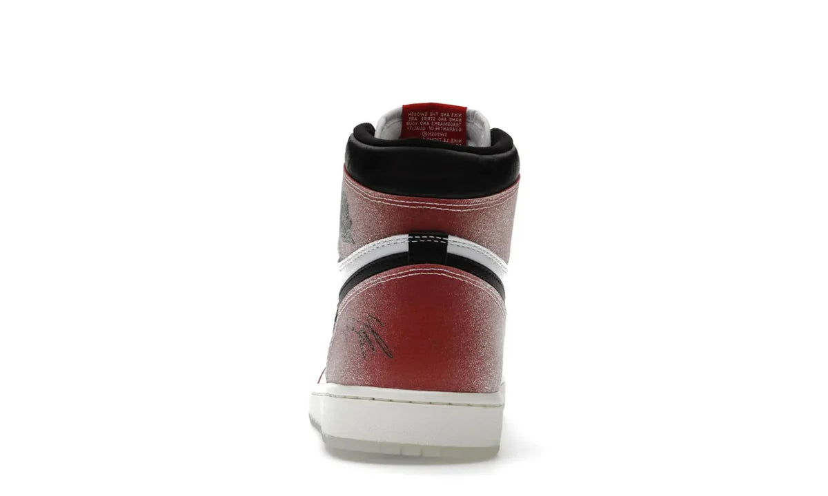 Air Jordan 1 Retro High Trophy Room Chicago (Friends and Family) (W/ Blue Laces)
- DA2728-100